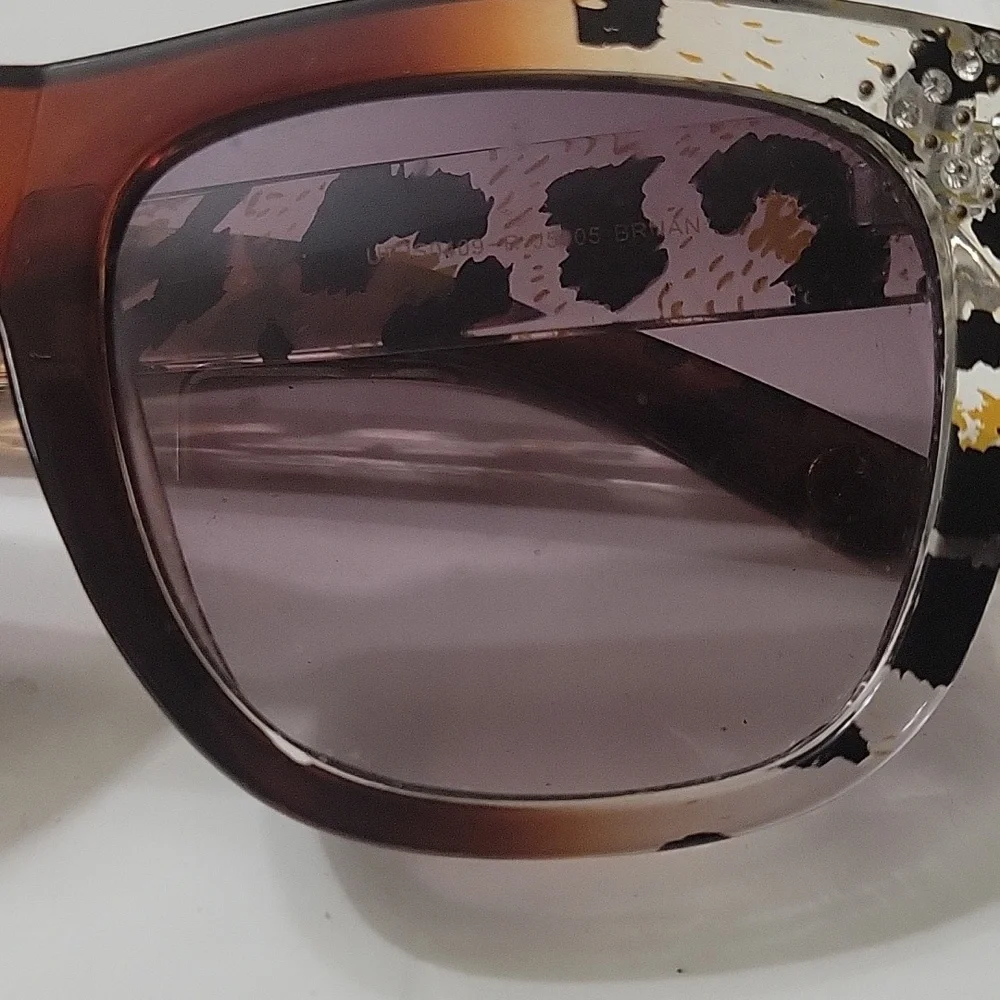 JESSICA SIMPSON SUNNIES NWOT SUNGLASSES